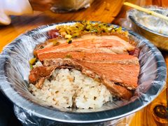 -梁阿婆廿年老牌扣肉糯米饭