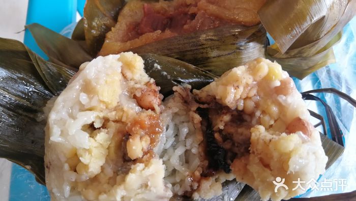 粽氏清源(大南路店)招牌蛋黄咸肉粽图片
