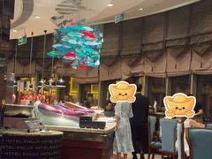 -怡豪大饭店·49楼旋转自助餐厅