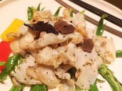黑松露酱炒螺片-粤界(望京金辉店)