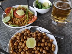 -Lake Shore Hotel & Restaurant