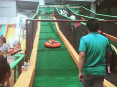 -蒙特利亲子乐园