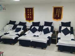 -世龙世家手足健康护理连锁(长治路店)