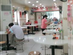 大堂-明兴正宗潮州五彩鱼蛋粉面(中山六路店)