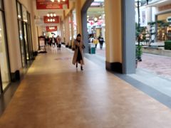 -王府井奥莱临潼小镇(临潼店)