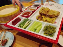 -肘子酥·天津菜·特色捞面(德云社店)