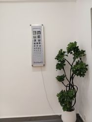 -广州健丽·去眼袋医疗美容机构