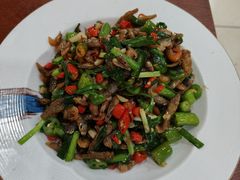 -湖南人家湘菜馆(镇江路店)