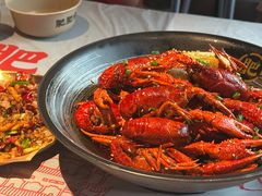 -肥肥虾庄·金牌油焖大虾(杨园滨江时代walk店)