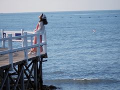 -北戴河碧螺塔海上酒吧公园