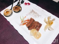 盐果烧雪花牛-樱之盛宴·蟹料理海鲜自助(前进大街店)