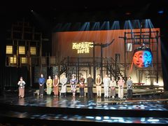 -虹桥艺术中心