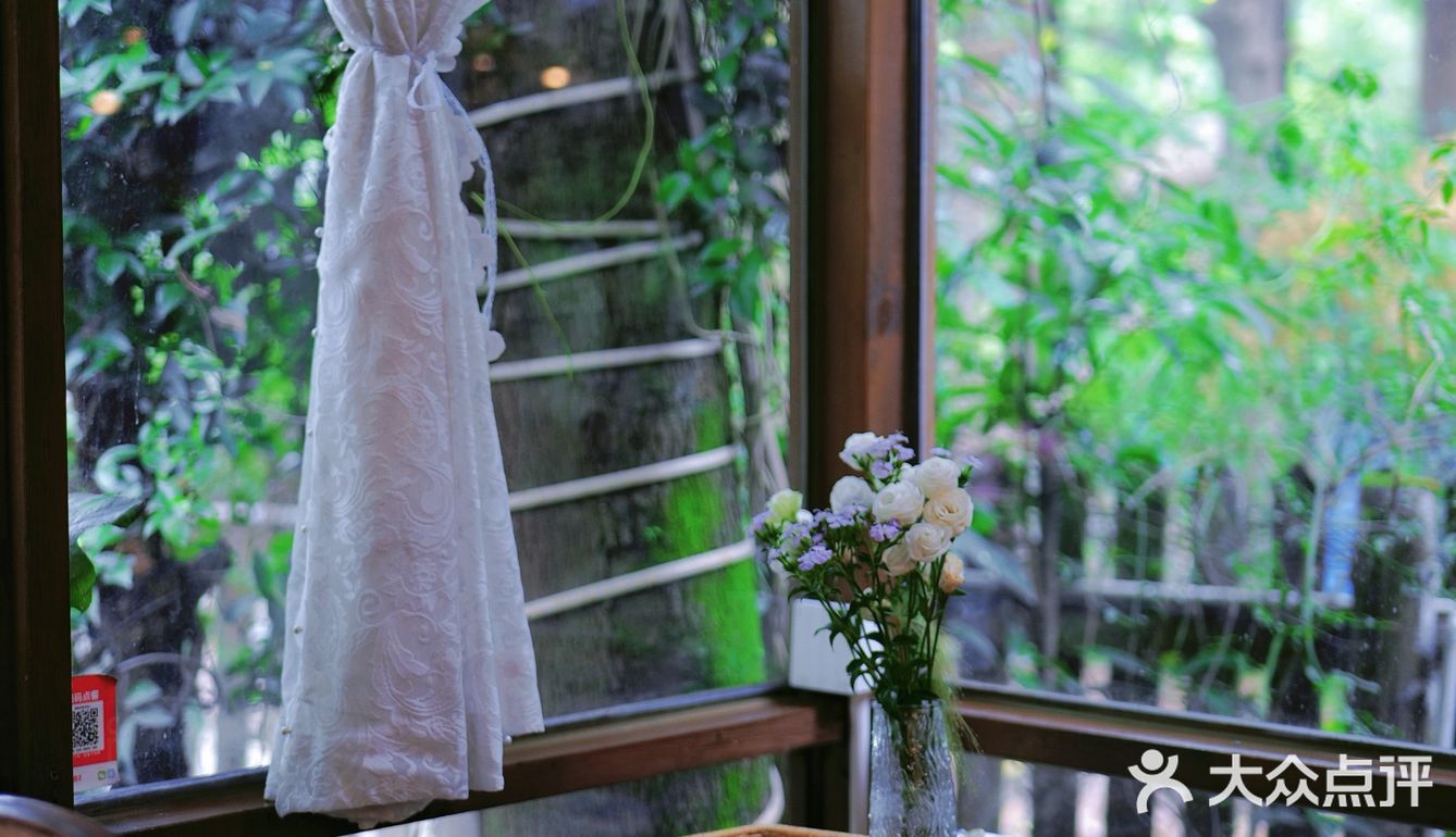 成都下午茶｜森林木屋的悠闲