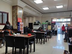 大堂-新白家罩饼(三丰路店)