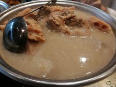 洪湖野藕排骨汤-刘胖子家常菜·蹄花焖藕(中南店)