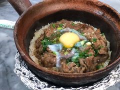 窝蛋牛肉煲仔饭-红星光发煲仔饭(大石街店)