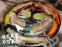 -哈哈碳都·牛肋条无限自助烤肉(台江万达店)