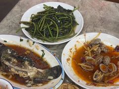 -四川小胡子海鲜(丁村万人海鲜广场店)