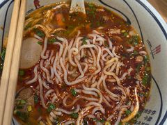 -陇上秦轩西安biangbiang面(朝龙汇店)