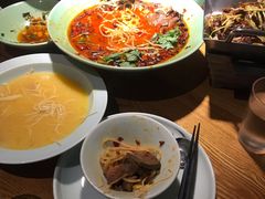 酸菜比鱼好吃-弄堂里(雨花客厅店)