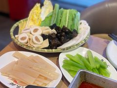 蔬菜拼盘-鱼酷活鱼烤鱼(静安大融城店)