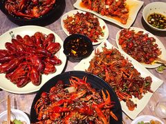 -巴厘龙虾·榜首油焖大虾(音乐学院·沿江酒馆店)