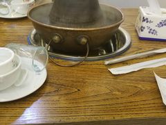 -洞庭洲·防空洞火锅·烧烤·铜锅涮肉(新百广场店)