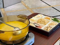 -骏莱海鲜鱼港(五角场店)