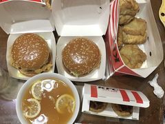-肯德基(嘉善路地铁站店)