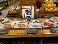 -广州万富希尔顿酒店·感趣自助餐厅·金秋蟹宴生蚝海鲜刺身烧烤