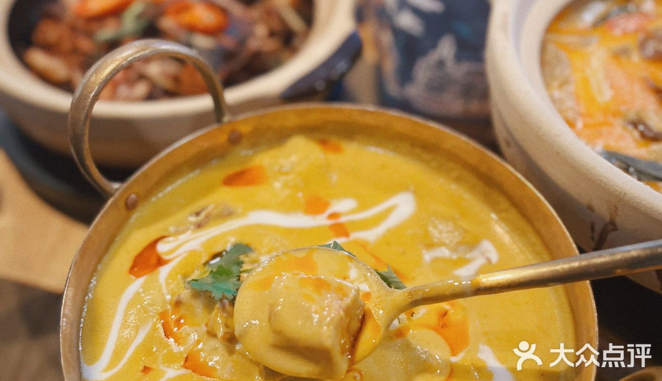 年轻人生活新方式-边吃火锅边烤肉～