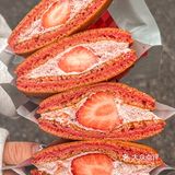苏州的!!一整个治愈到我的草莓甜心铜锣烧🍓