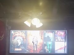 -荒岛实景沉浸密室(江汉路1店)