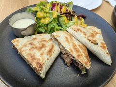 五香鸭香葱芝士馅饼-自如ZSPACE四合院艺术餐厅