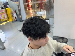 -YOUNG漾沙龙