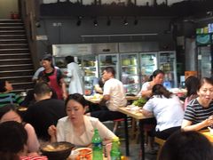 大堂-范贤光鸡公煲(平乐园总店)