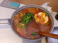 -犟一碗双椒鸡面(得意世界店)