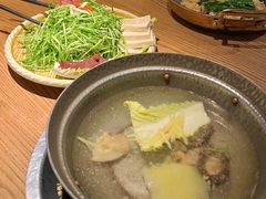 黑猪灼泉水时蔬-吃饭皇帝大土家民族菜(正大广场店)