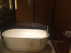 -中山利和希尔顿酒店