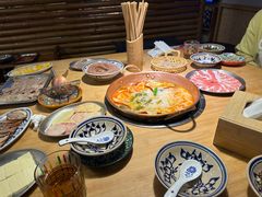 -洱火云南酸菜牛肉火锅(石景山当代商城店)
