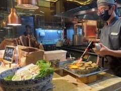 -大中华希尔顿酒店-念自助餐·嗨啤·小龙虾