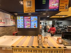-麦当劳(伟城广场店)