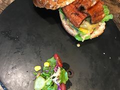 -HIGH FIVE哈福手工汉堡(桂林路店)