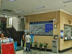 医院一楼大厅-上海市眼病防治中心(康定路院区)