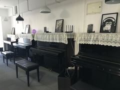 -梅纳·钢琴声乐架子鼓Mena Music(双井店)