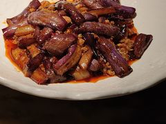 肉沫茄子-吴越荣记苏州菜·松鼠桂鱼(月光码头店)