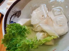 -毛辣果·贵州红酸汤牛肉火锅(西单店)
