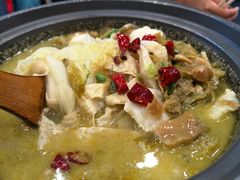 石锅酸菜鱼-周鱼小馆石锅酸菜鱼(活力汇店)