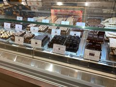 -VENCHI 闻绮(北京国贸商城店)