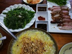 -四方小吃·白族庭院餐厅